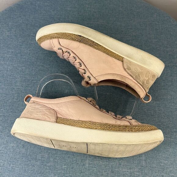Vionic Winny Pink Leather Low Top Sneakers Size 6.5 - Picture 5 of 8